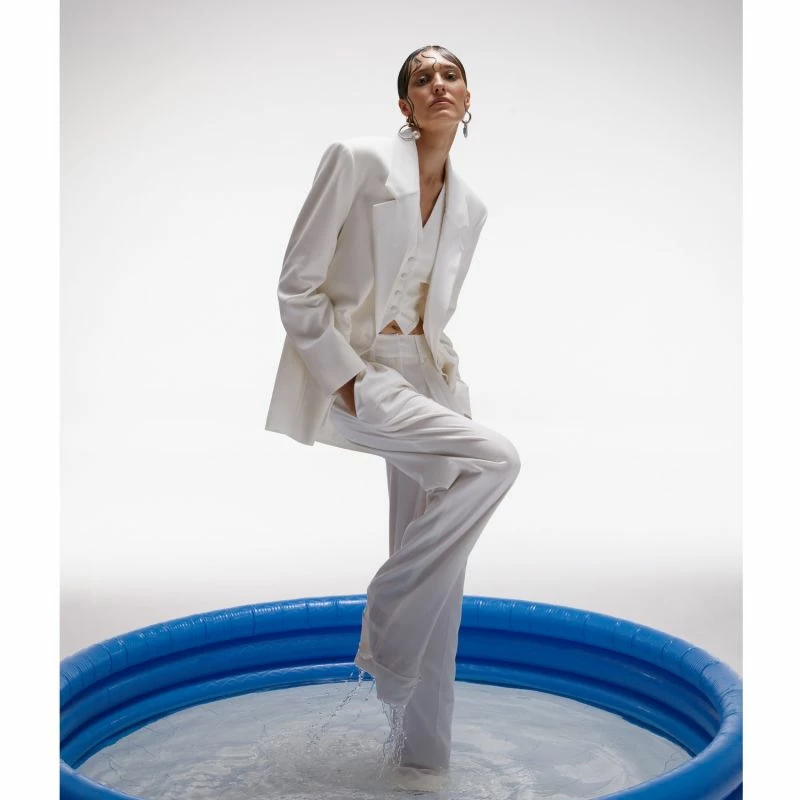 Alex Aesthetic White Blazer By Aggi 4 Alex Aesthetic White Blazer By Aggi - Image 2