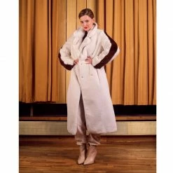 Faux Fur Coat Heera Marshmallow By Aggi -Aggi Elegant Store khijg7bajaphn9q5qpto